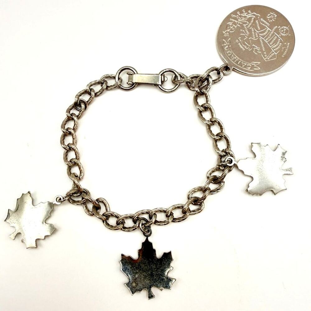 Vintage Canada Souvenir Charm Bracelet Silver Tone Maple Leaf Map Medallion